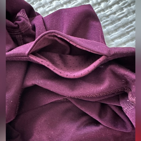 Fabletics Powerhold Salar Burgundy with Red Abstract Capris, M - Picture 2 of 4